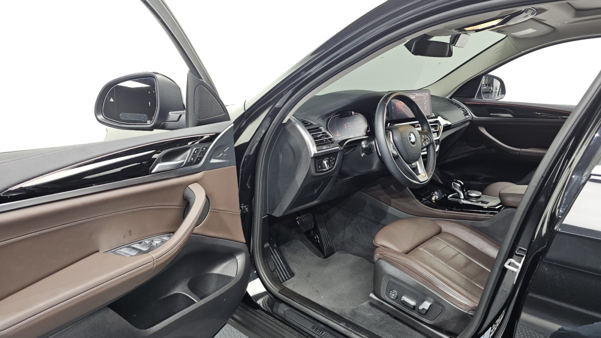 BMW X4, 2022 — фото 10 из 12
