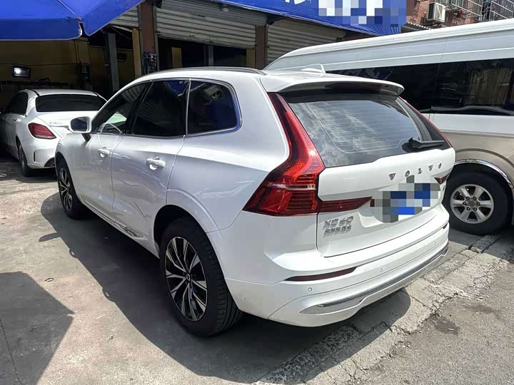 Volvo XC60, 2024 — фото 3 из 5