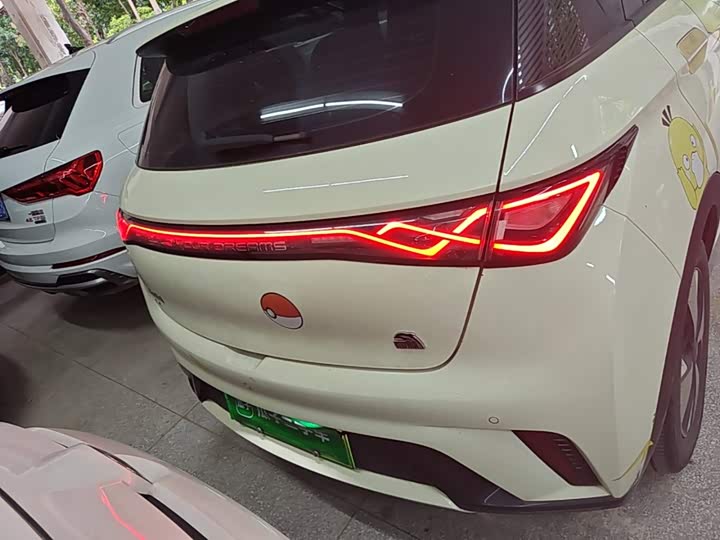 BYD Dolphin, 2023 — фото 6 из 9