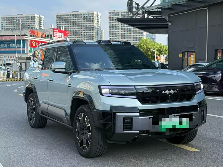 BYD FangChengBao Leopard 8, 2025 — фото 3 из 9