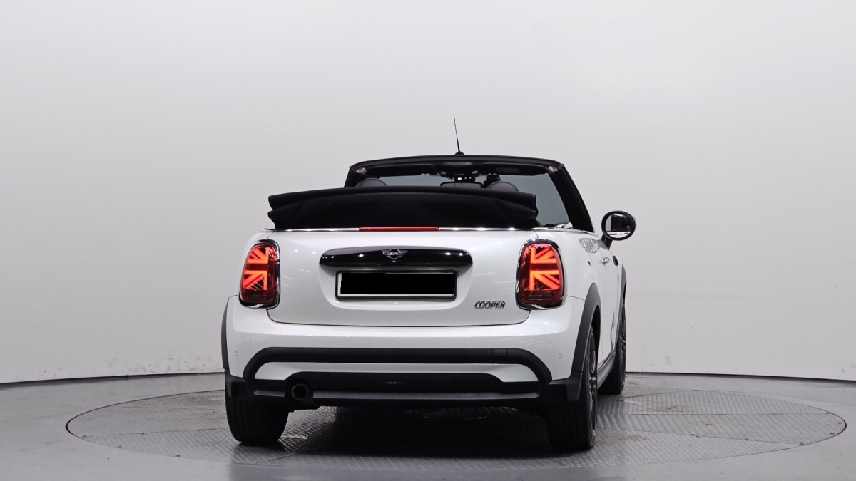 Mini Cooper Convertible, 2023 — фото 4 из 12