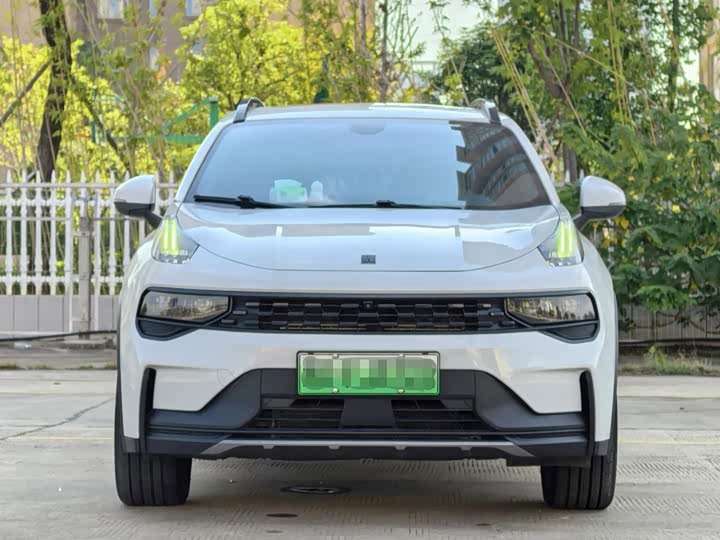 Lynk & Co 01 EM-P Hybrid, 2023 — фото 2 из 9