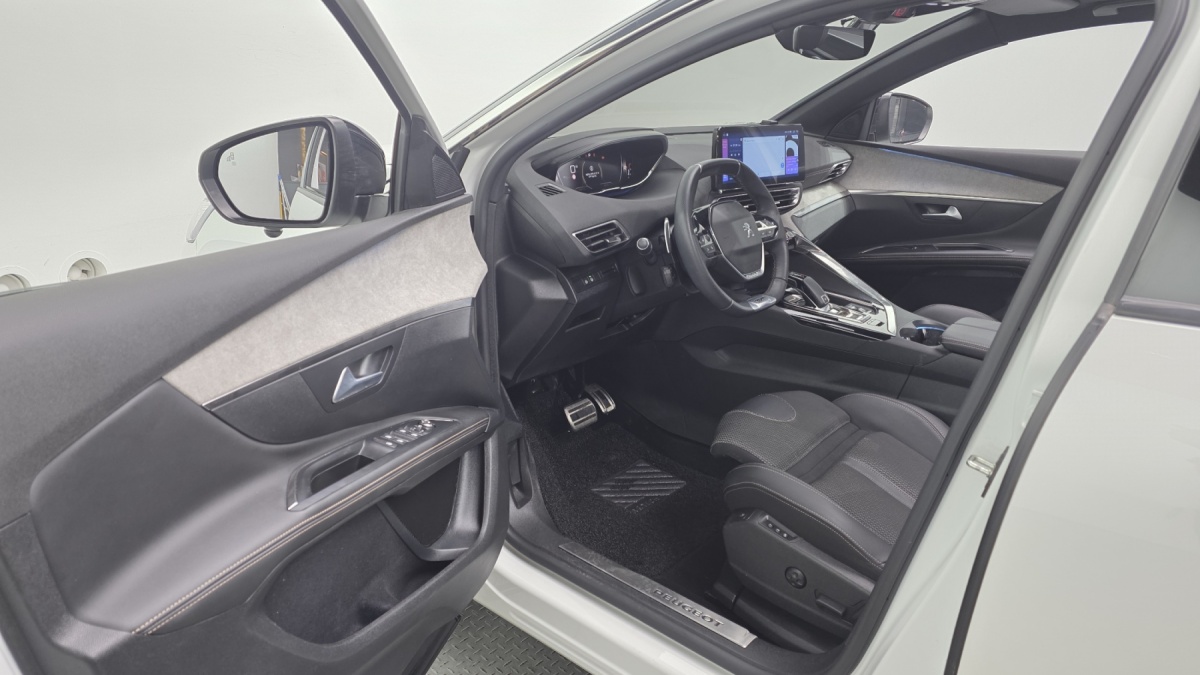 Peugeot 5008, 2022 — фото 9 из 12