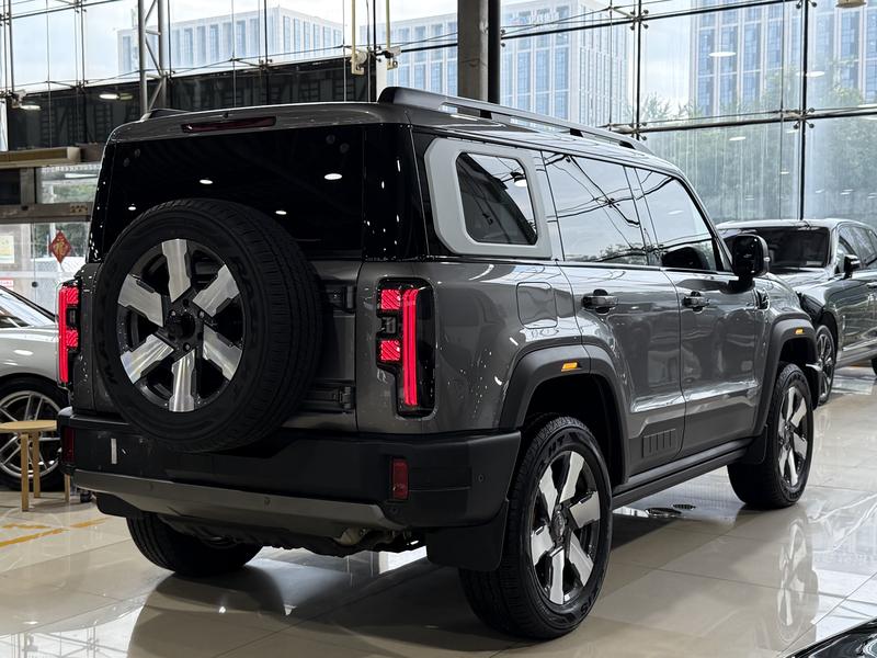 BAIC Beijing BJ40 Hybrid, 2025 — фото 6 из 12