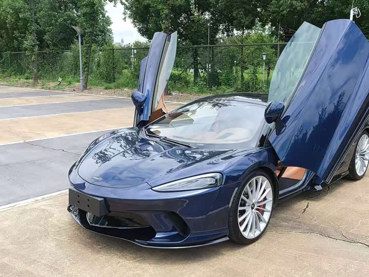 McLaren GT, 2023 — фото 6 из 9