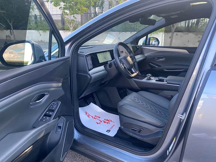 BYD Song L DM-i Hybrid, 2024 — фото 4 из 9