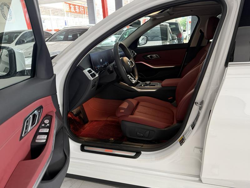 BMW i3, 2024 — фото 8 из 10