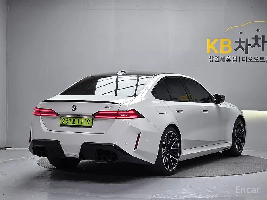 BMW M5, 2025 — фото 2 из 12