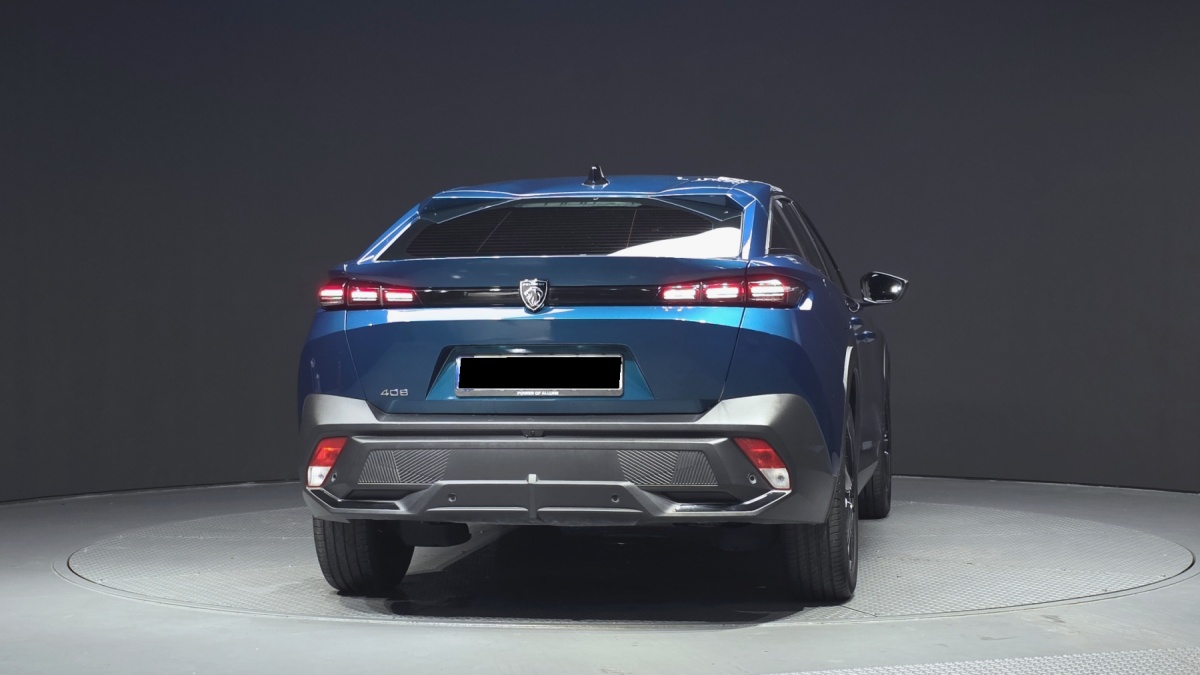 Peugeot 408, 2023 — фото 4 из 12