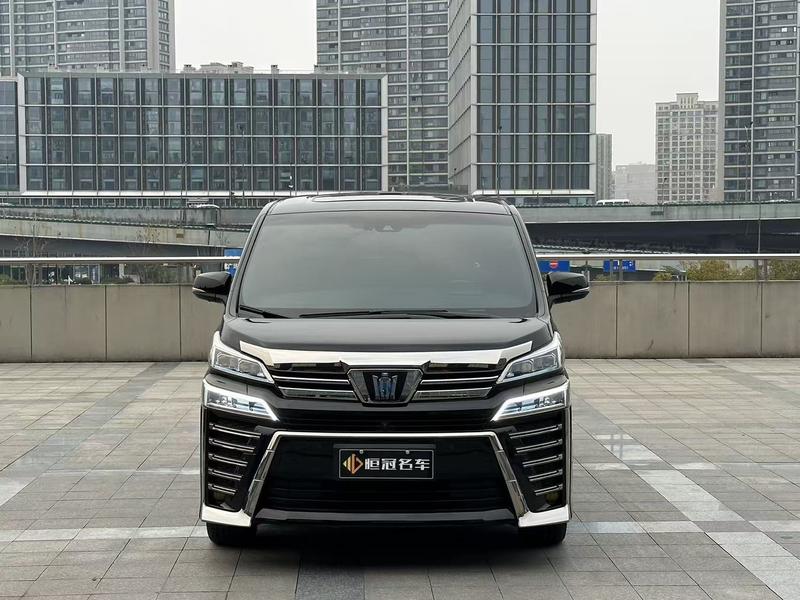 Toyota Vellfire, 2022 — фото 2 из 11