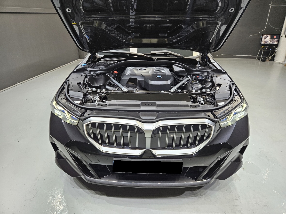 BMW 5 Series, 2025 — фото 6 из 12