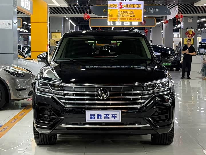 Volkswagen Touareg, 2022 — фото 2 из 9