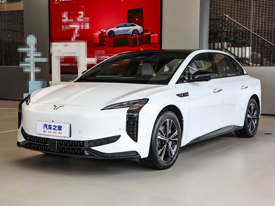 Hongqi EH7, 2026 — купить в Казани под ключ