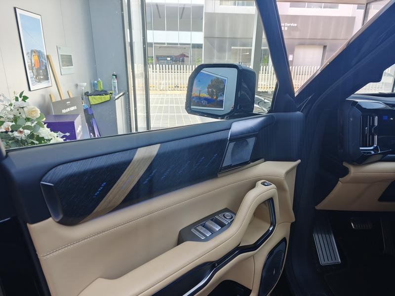 BYD FangChengBao Leopard 8, 2026 — фото 10 из 11