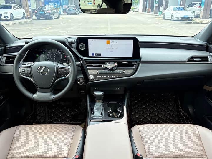 Lexus ES, 2023 — фото 7 из 9