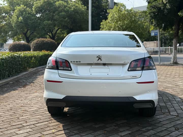 Peugeot 408, 2022 — фото 7 из 9