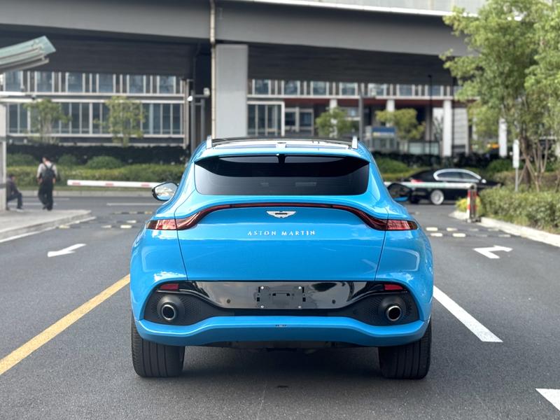 Aston Martin DBX, 2022 — фото 5 из 12