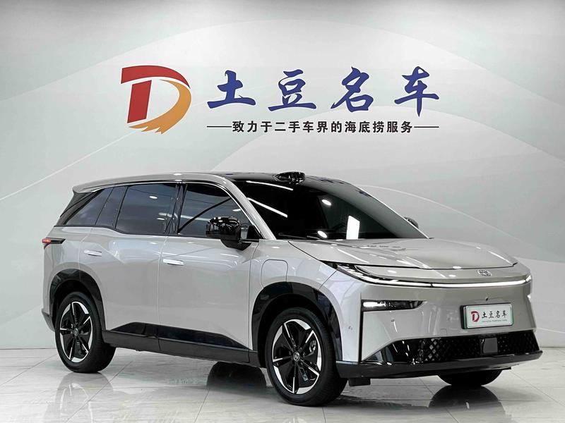 Toyota bZ3X, 2025 — фото 3 из 12