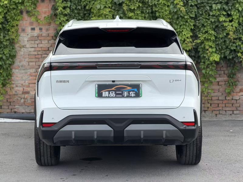 Geely Galaxy L7, 2025 — фото 5 из 10