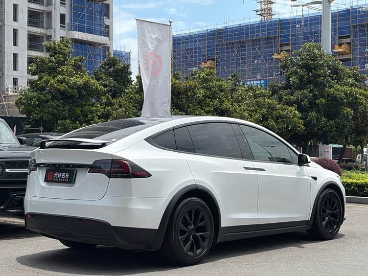 Tesla Model X, 2023 — фото 6 из 9