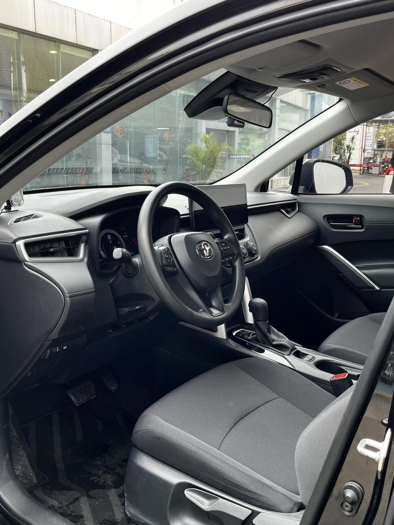 Toyota Corolla Cross, 2023 — фото 12 из 12