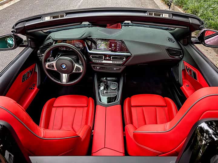 BMW Z4, 2024 — фото 8 из 9