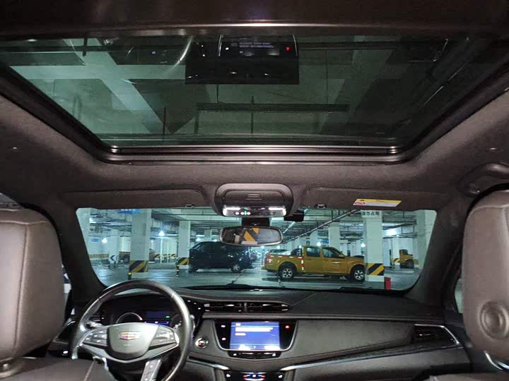 Cadillac XT5, 2022 — фото 9 из 9