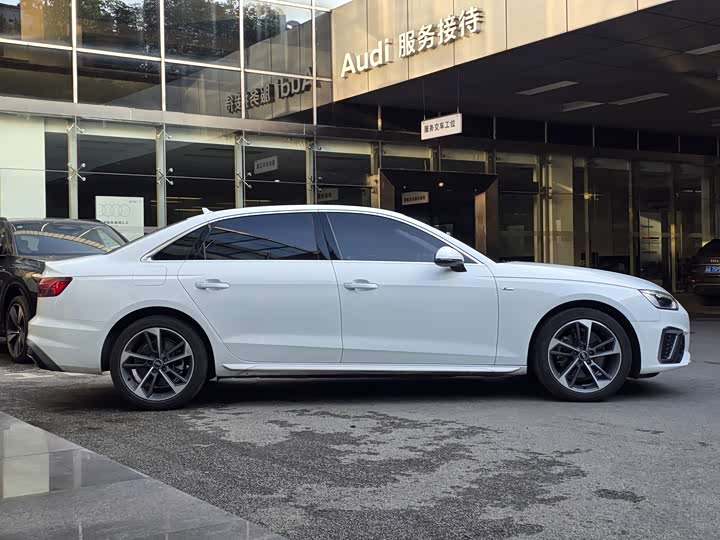 Audi A4L, 2023 — фото 4 из 9