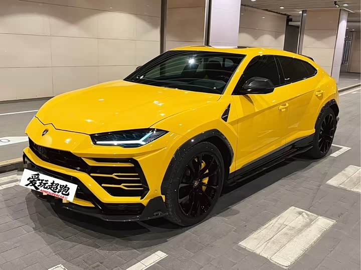 Lamborghini Urus, 2023 — купить в Кирове под ключ
