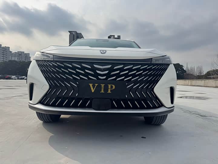 Roewe RX5, 2022 — фото 2 из 9