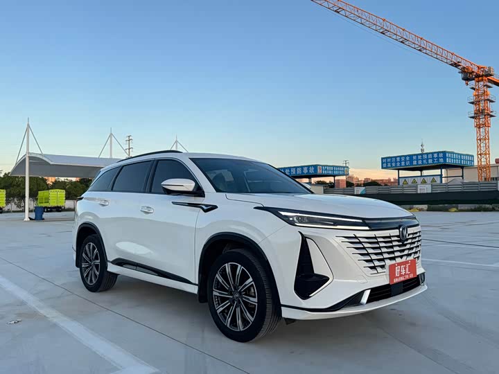 Changan CS75 Plus, 2023 — фото 3 из 9