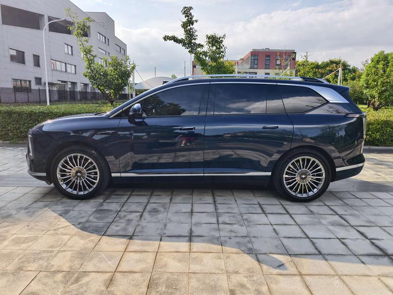 GAC Hyptec HL, 2025 — фото 4 из 12