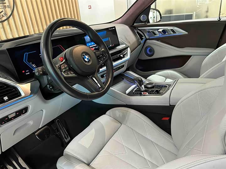 BMW XM, 2024 — фото 6 из 12
