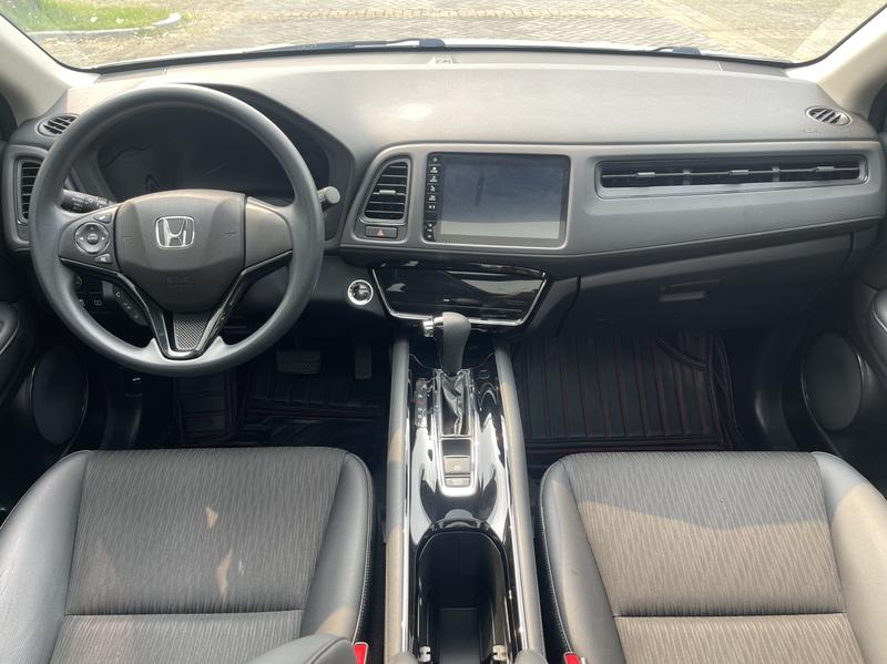 Honda Vezel, 2021 — фото 7 из 10