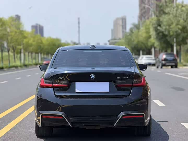 BMW i3, 2025 — фото 8 из 9