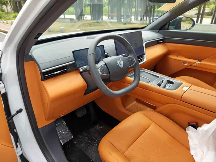 Dongfeng Yipai eπ 008, 2026 — фото 5 из 9