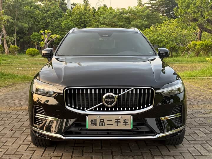 Volvo XC60 Hybrid, 2024 — фото 2 из 12