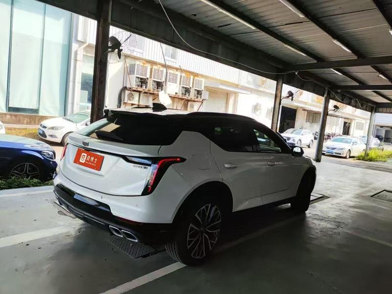 Cadillac GT4, 2023 — фото 4 из 10