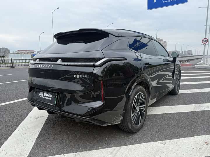 Lynk & Co 08 EM-P Hybrid, 2024 — фото 4 из 9
