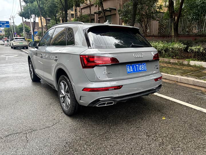 Audi Q5L, 2025 — фото 4 из 9