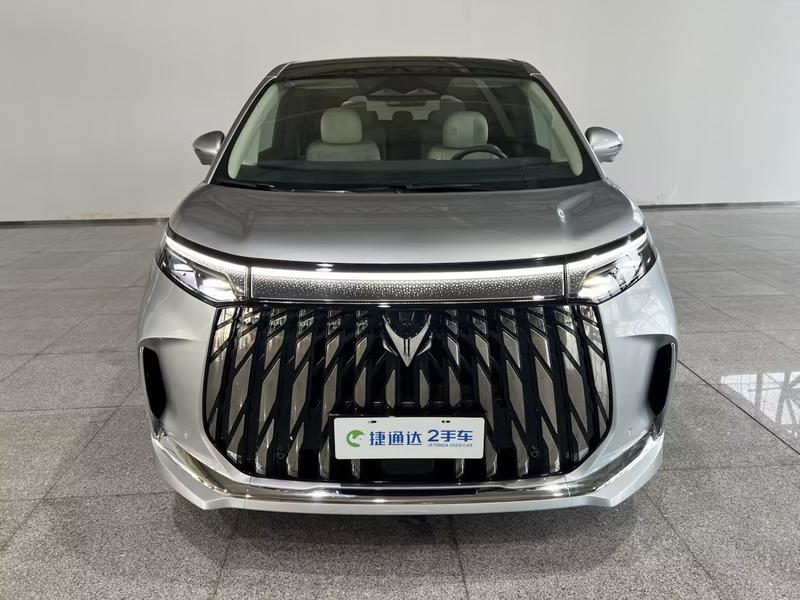 BAIC Arcfox Wendao V9, 2026 — фото 2 из 12