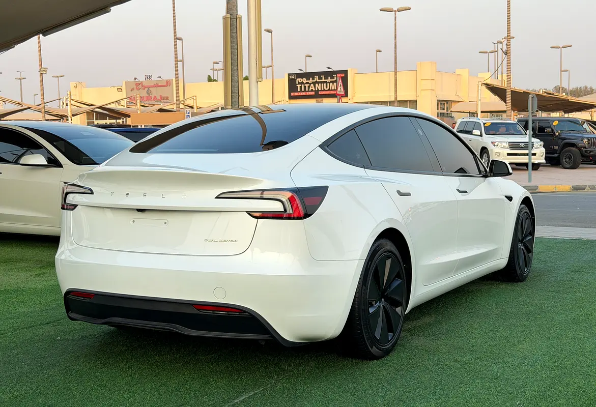 Tesla Model 3, 2024 — фото 5 из 10