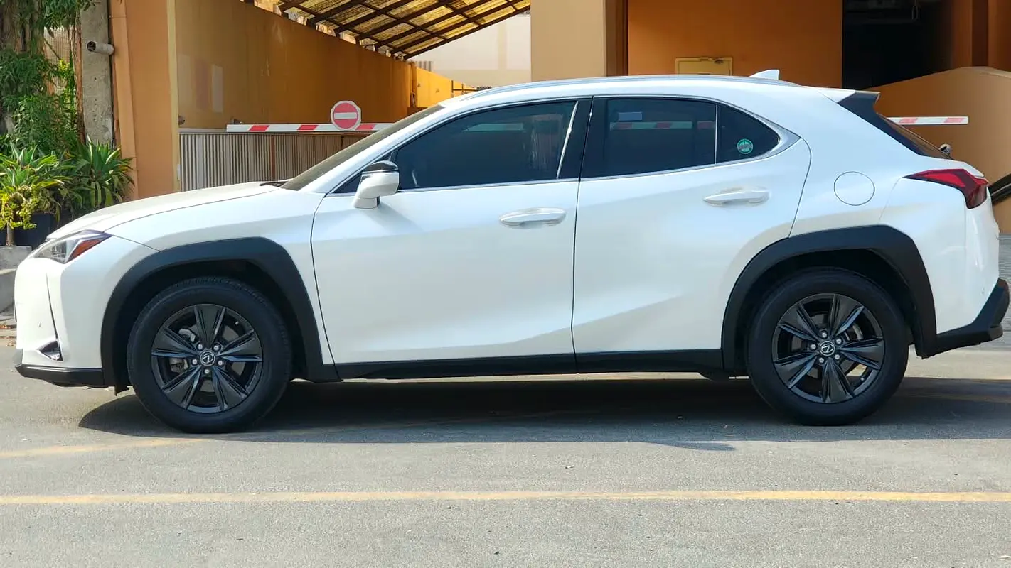 Lexus UX-Series, 2023 — фото 7 из 10