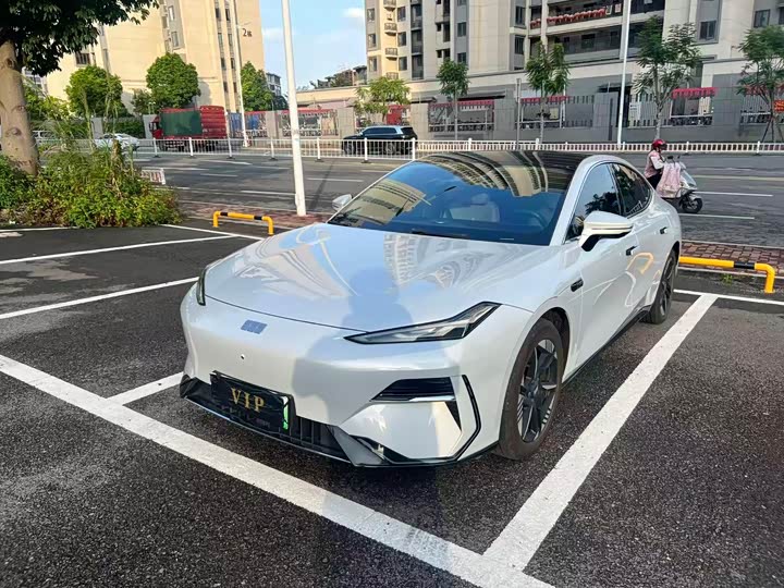 Geely Galaxy E8, 2024 — купить в Санкт-Петербурге под ключ