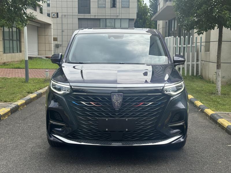 Roewe iMax 8, 2022 — фото 2 из 12