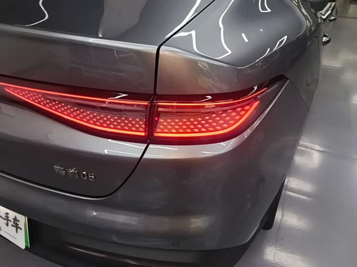 BYD Seal 05 DM-i Hybrid, 2026 — фото 8 из 9