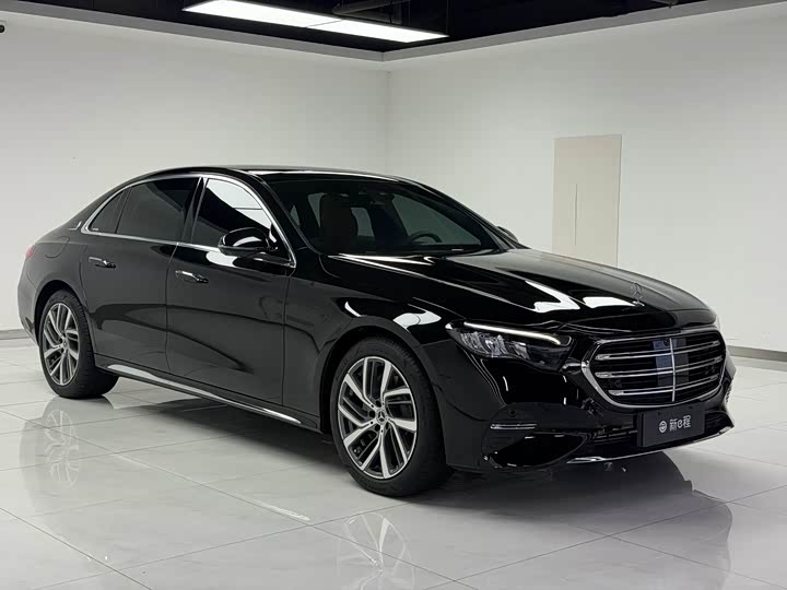 Mercedes-Benz E-Class, 2024 — фото 3 из 9