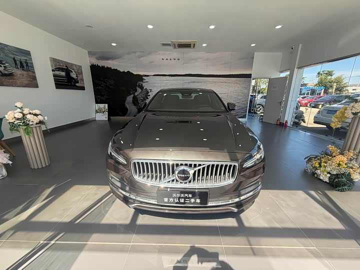 Volvo S90, 2024 — фото 4 из 9