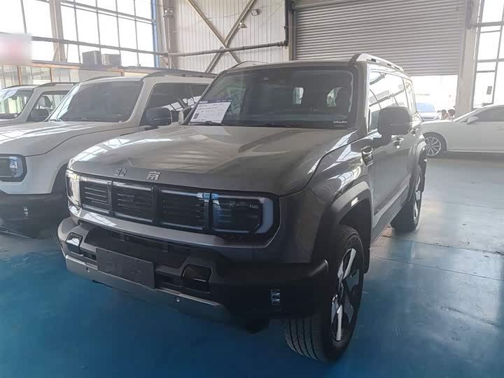 BAIC Beijing BJ40 Hybrid, 2025 — фото 2 из 9