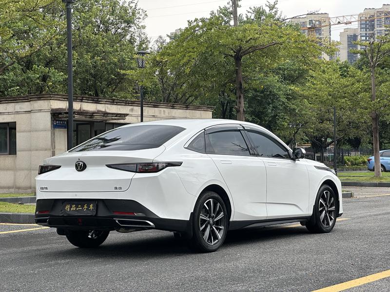 Changan Eado Plus, 2024 — фото 7 из 12